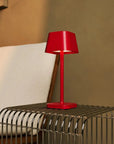 Ava kabellose Tischlampe Beerenrot