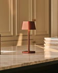Ava kabellose Tischlampe Bronze
