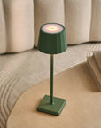 Wouter kabellose Tischlampe Salbeigrün