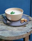 Mix & Match: Die FLAVOUR-IT Teller und die BOOST BOWL Schalen mit 500ml und die Teller von Zuperzozial bestehen aus Biokunststoff und sind moderne als auch nachhaltige Campinggeschirr Alternativen | Jetzt kaufen bei Wildnest Glamping