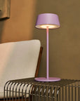 Hugo kabellose Tischlampe Violet