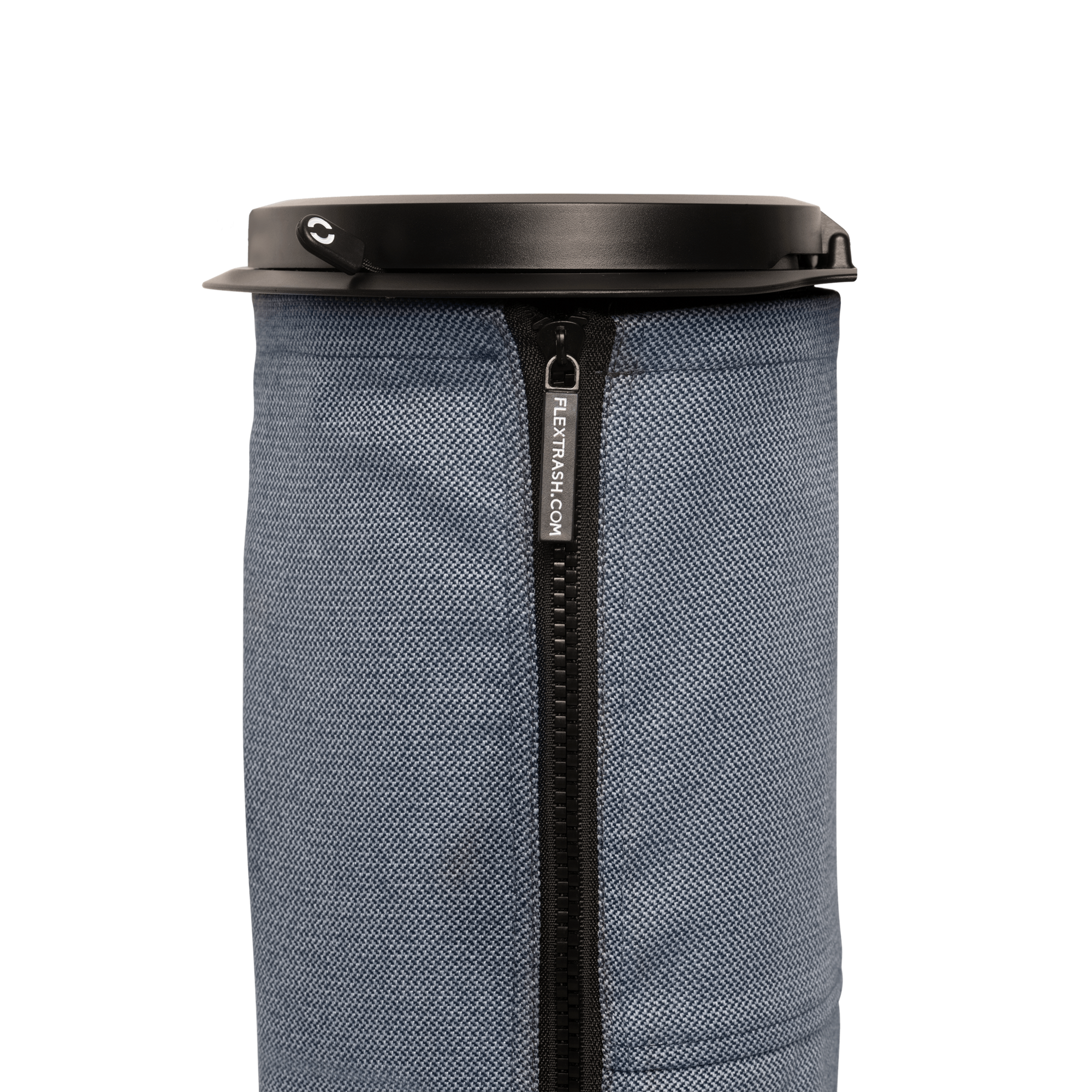 Der Flextrash 3L in Ocean Blue ist ein toller Begleiter für die Campingreise. Ein schöner und gleichzeitig nachhaltiger Mülleimer für die Reise im Camper | Jetzt kaufen bei Wildnest Glamping