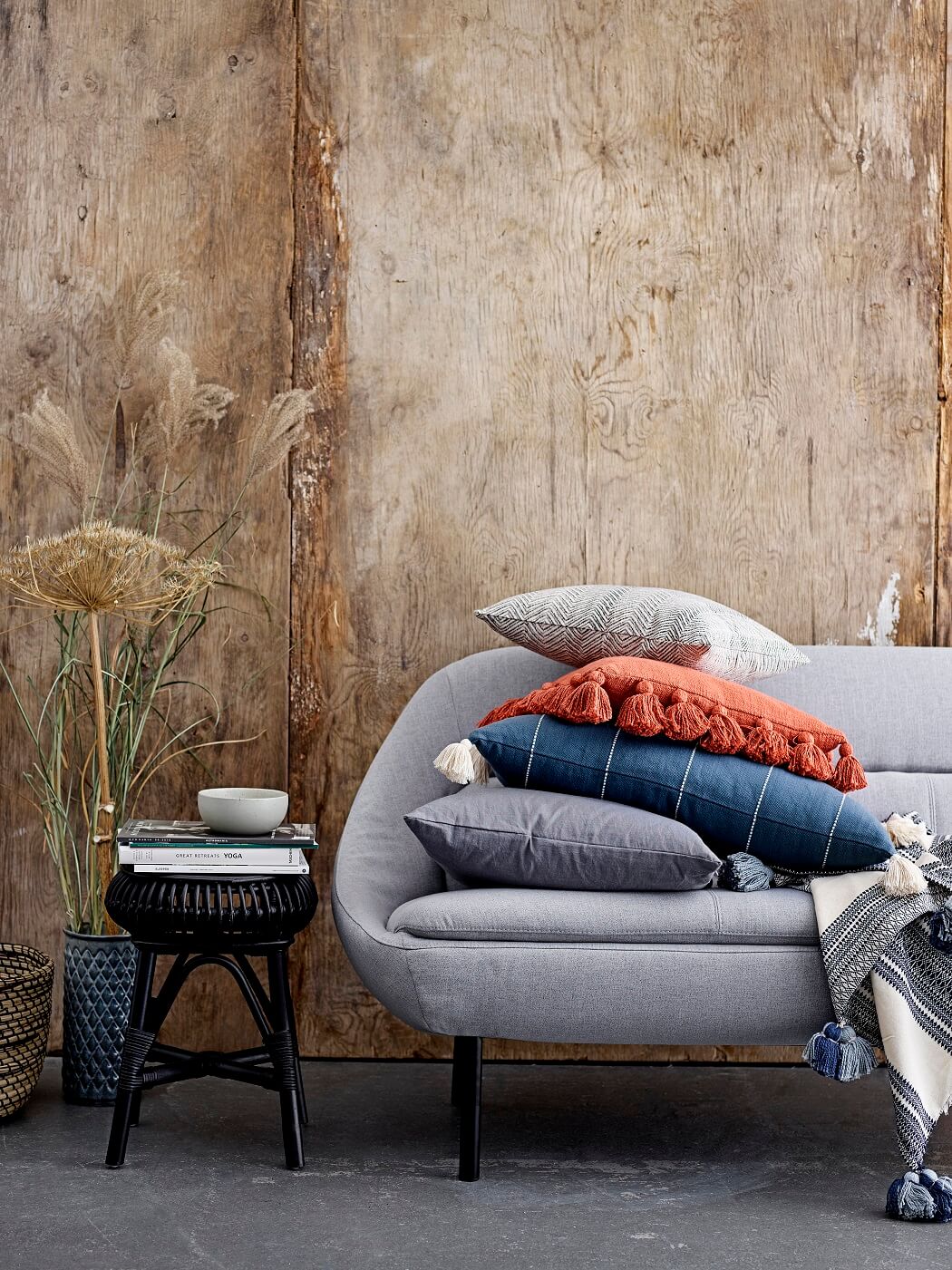 Die GABRIEL Kuscheldecke besteht zu 100% aus Baumwolle und hält an kalten Campingabenden draußen vor dem Wohnmobil oder Wohnwagen schön kuschelig warm | Jetzt kaufen bei Wildnest Glamping