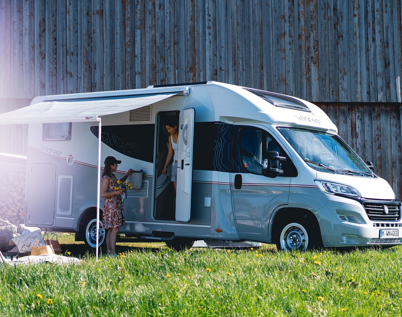 Neue Außenfolierung vom Camper