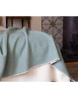 Kuscheldecke aus Wolle COOL MINT