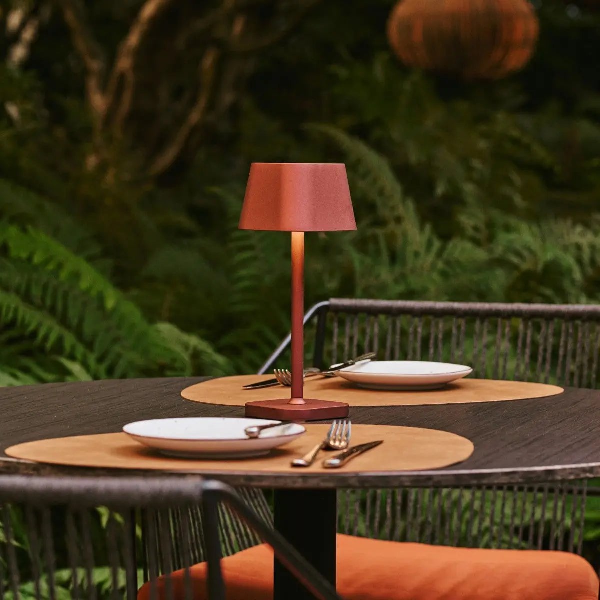 Ava kabellose Tischlampe Bronze