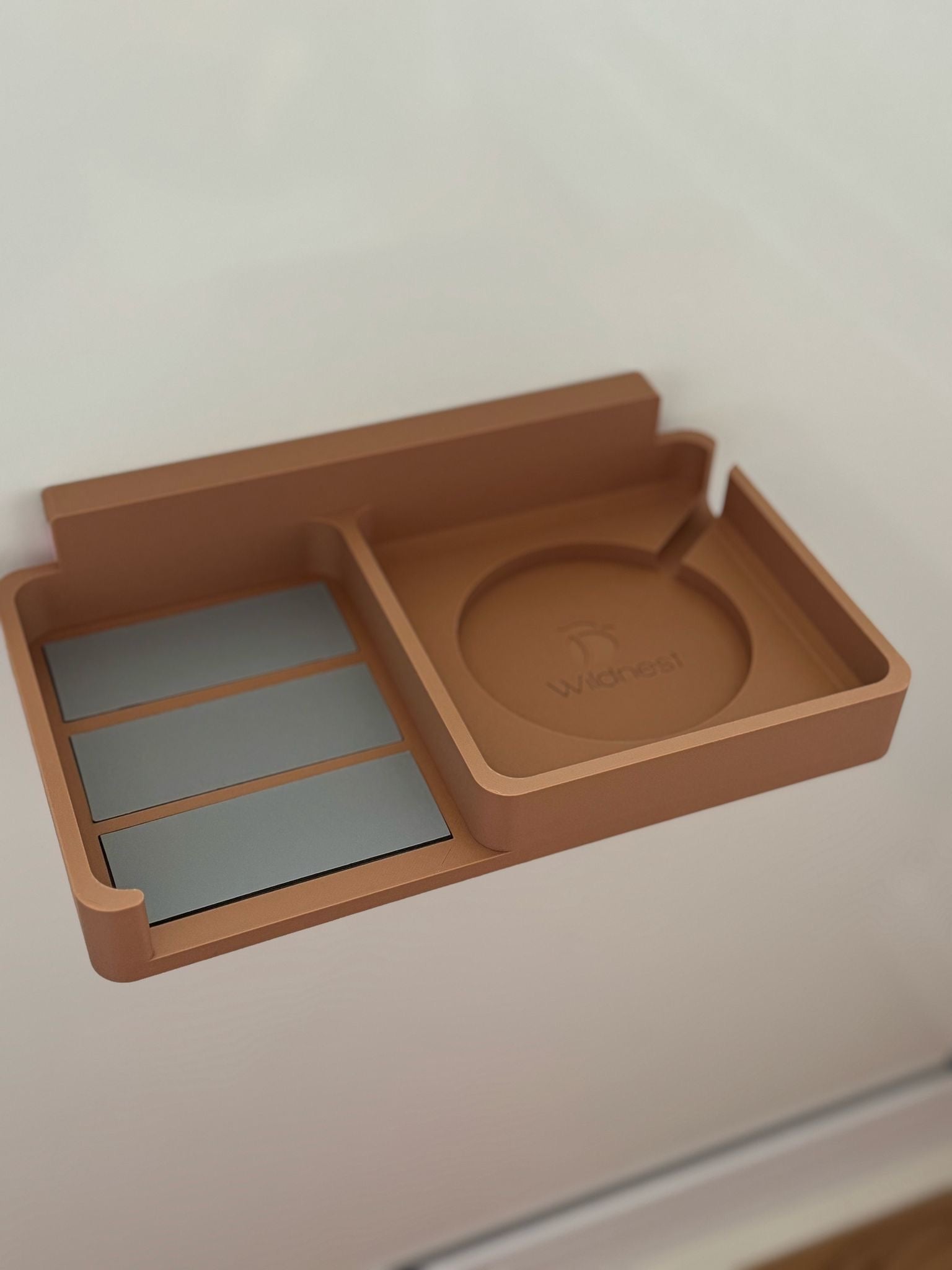 Toniebox Halterung mit Ablage – Magnetisch &amp; Klebbar