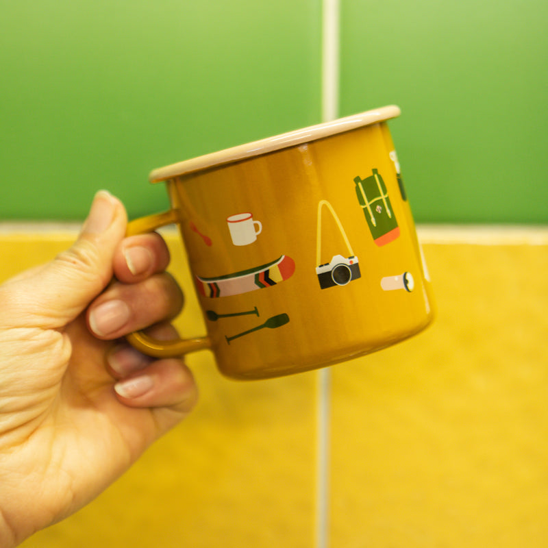 Roadtyping Emaille Tasse Camp Stuff