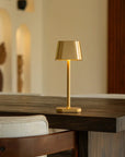 Ava kabellose Tischlampe Gold
