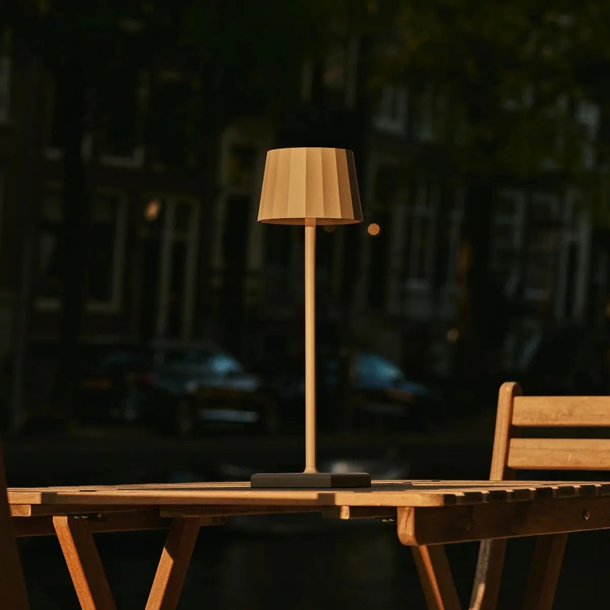 Wouter kabellose Tischlampe Koalabraun