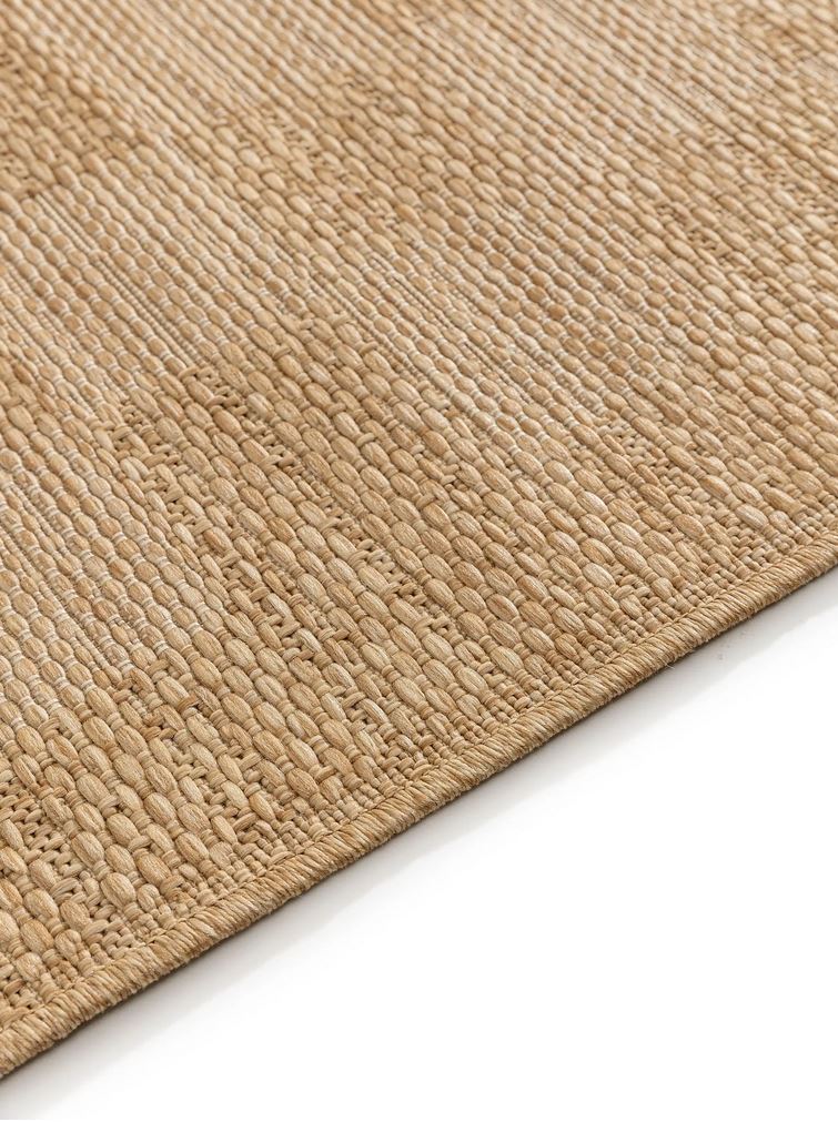 Teppich Como hellbraun in Wohnbereich Vielseitiger Como hellbraun Teppich bringt Komfort und Stil in Wohnräume, leicht zu reinigen und robust.