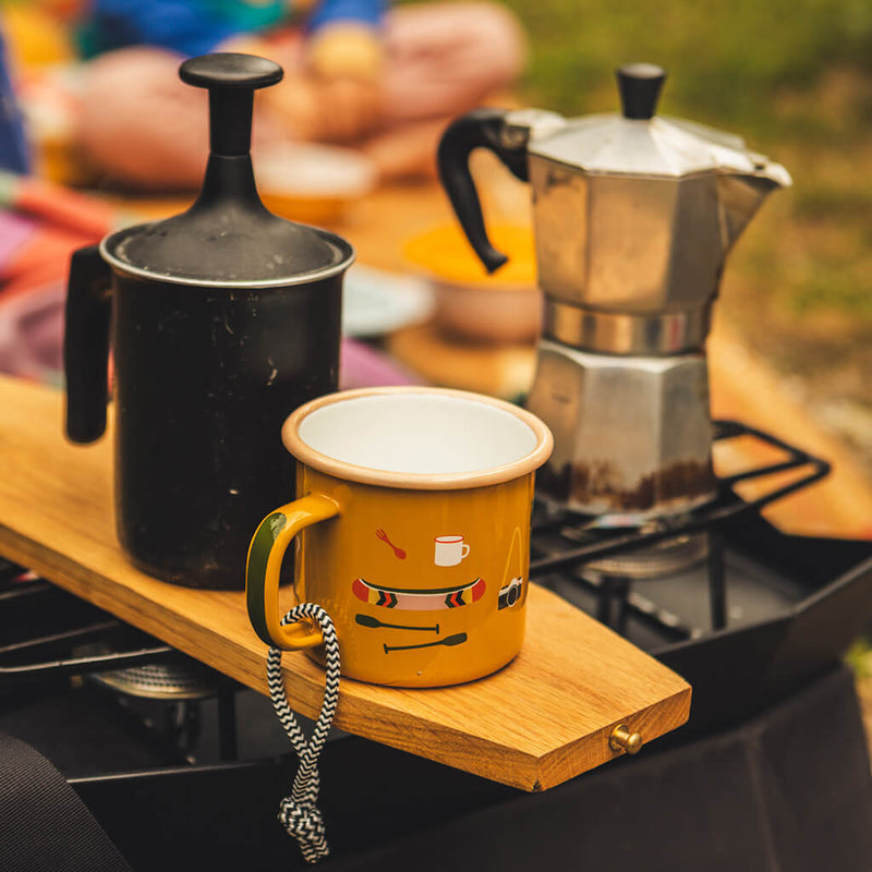 Roadtyping Emaille Tasse Camp Stuff