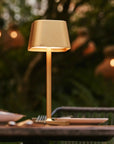 Ava kabellose Tischlampe Gold