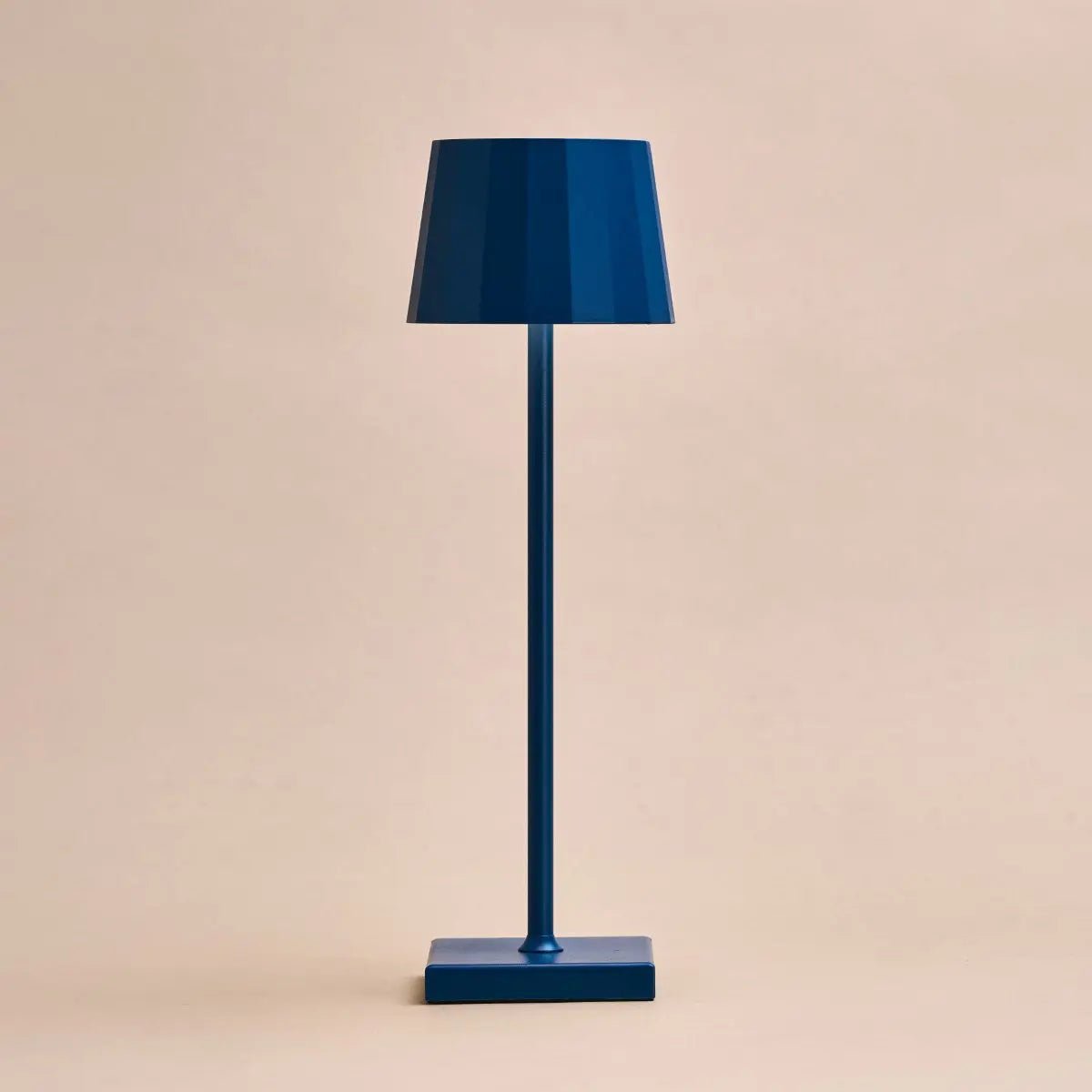 Wouter kabellose Tischlampe Delfterblau