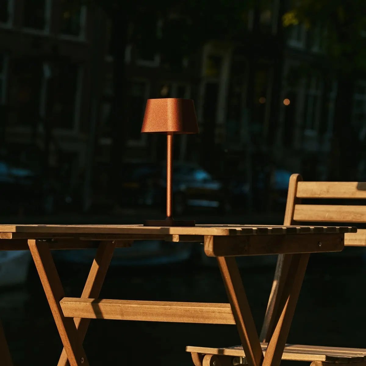 Ava kabellose Tischlampe Bronze