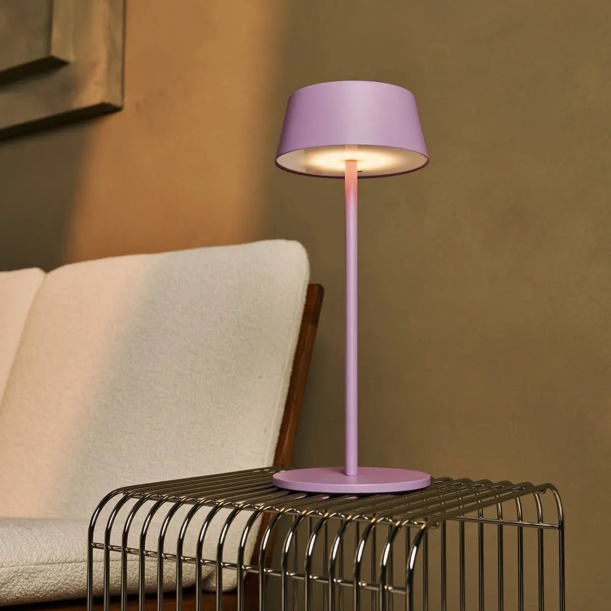 Hugo kabellose Tischlampe Violet