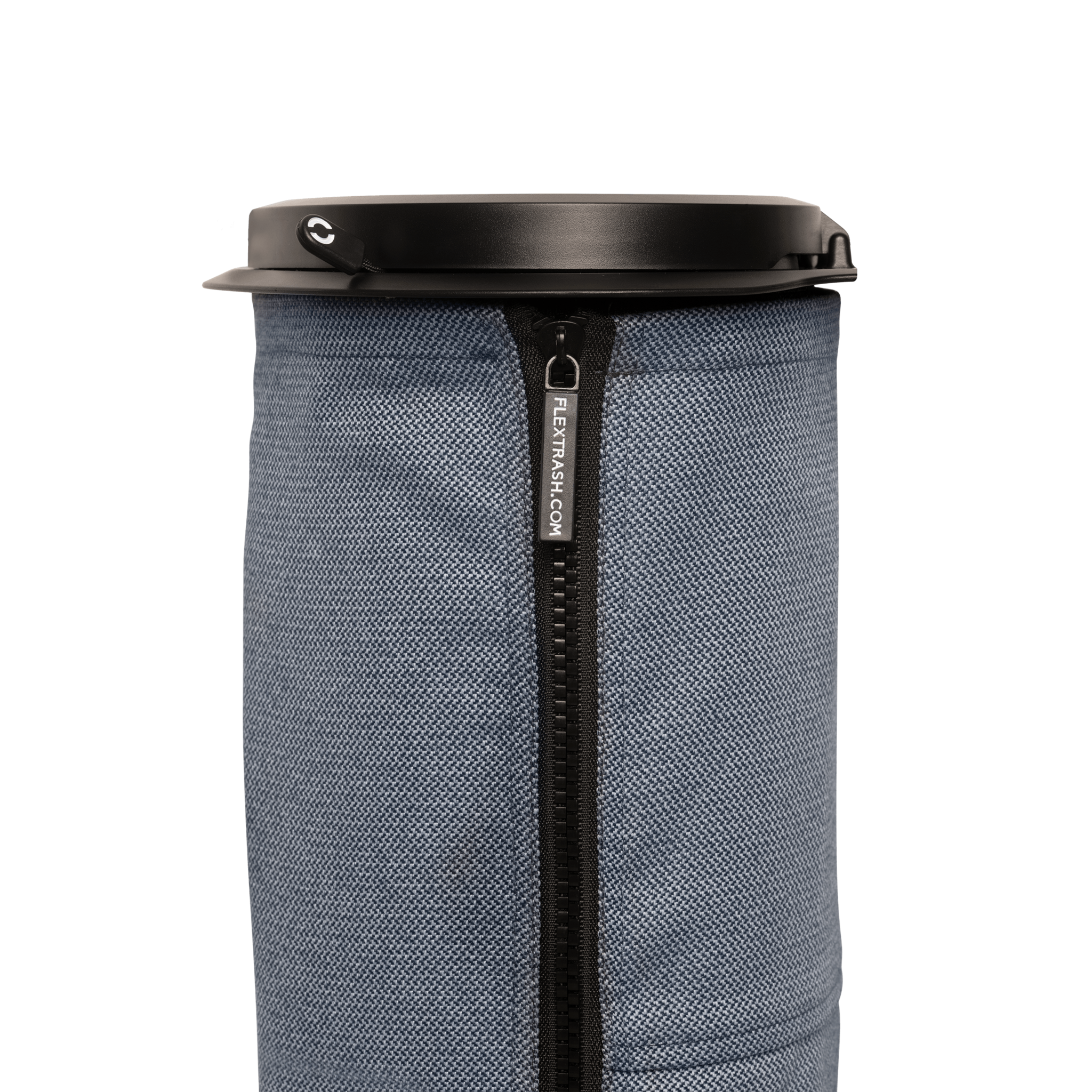 Der Flextrash 3L in Ocean Blue ist ein toller Begleiter für die Campingreise. Ein schöner und gleichzeitig nachhaltiger Mülleimer für die Reise im Camper | Jetzt kaufen bei Wildnest Glamping